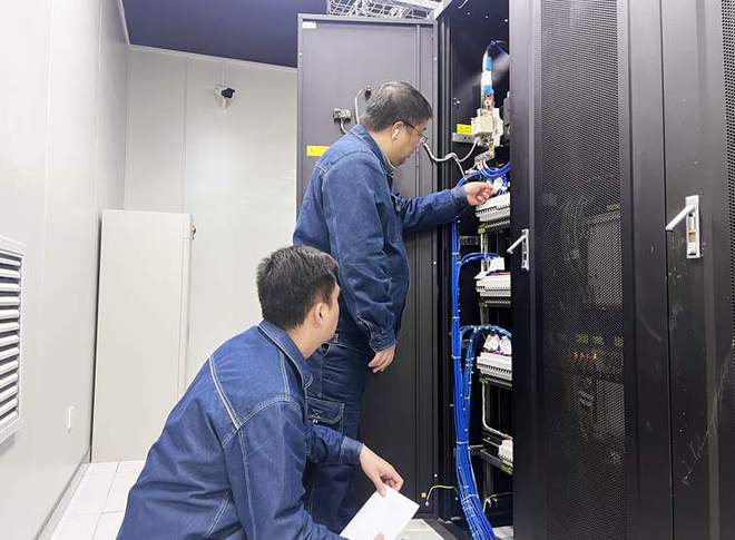 国网濮阳供电公司 通信设备勤“体检” 供电服务有保障——通讯设备的技术开发护航电网安全